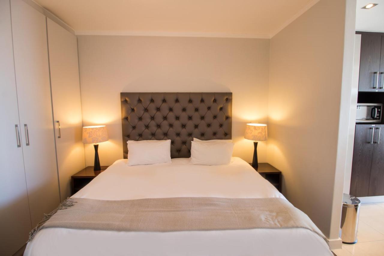 Camps Bay - Luxurious With Stunning Sea View Apartment
