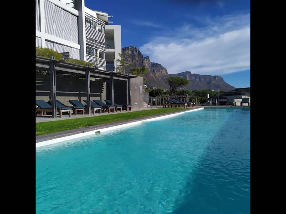 Camps Bay - Luxurious With Stunning Sea View Apartment